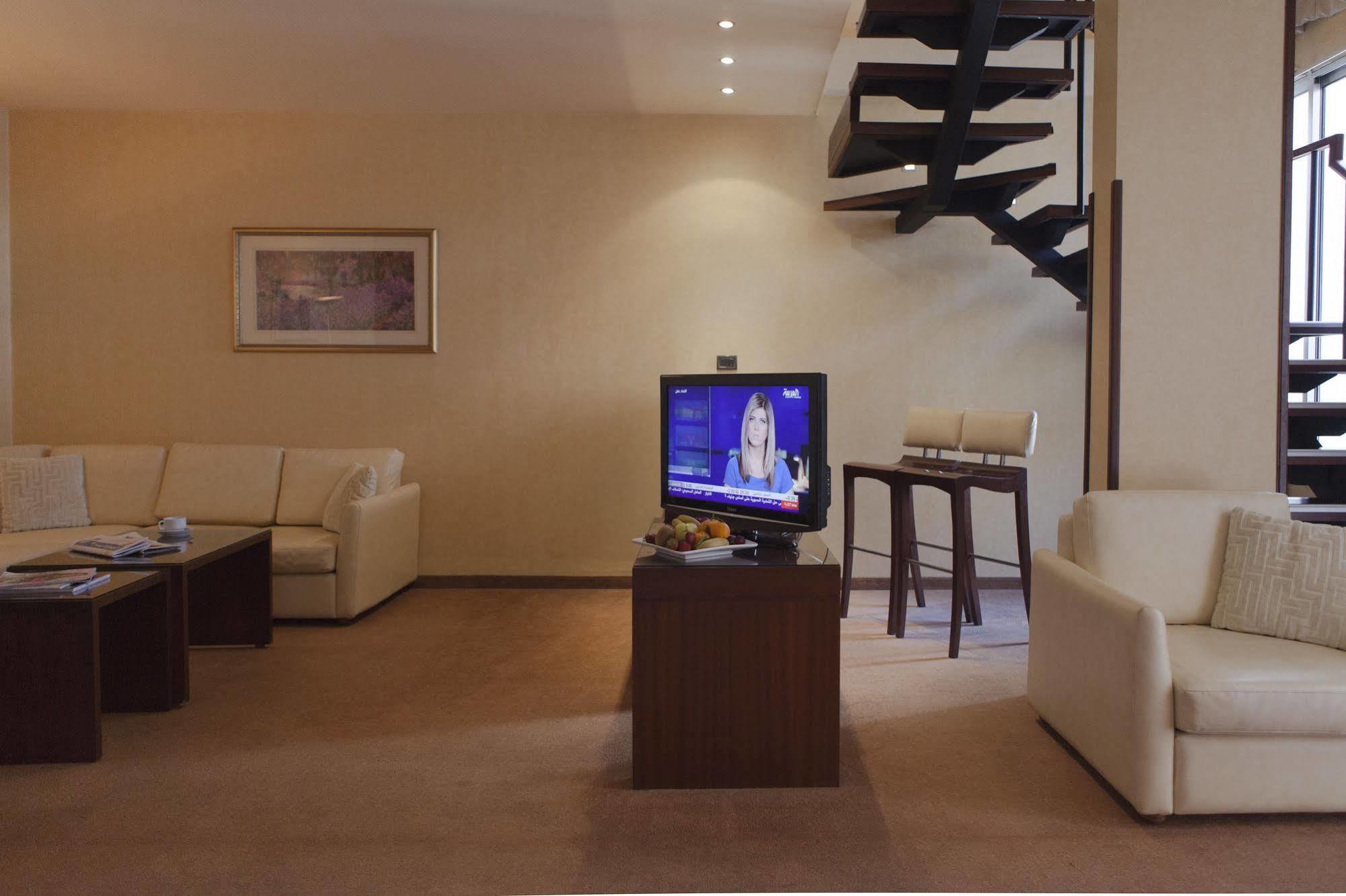 The Mayflower Hotel 4*